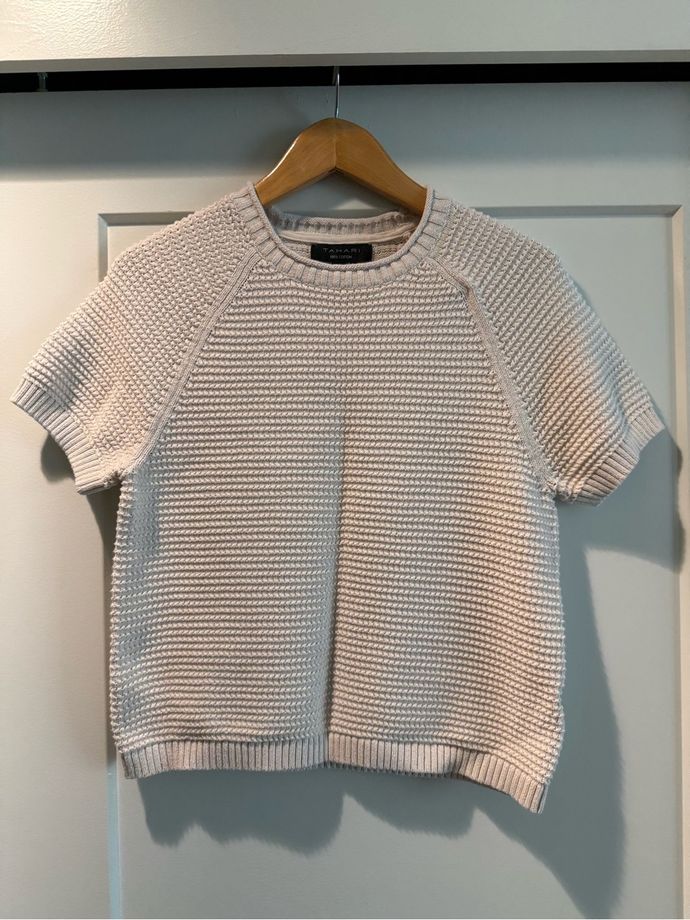 Tahari Cream Textured Short-Sleeve Knit Top Size Medium
